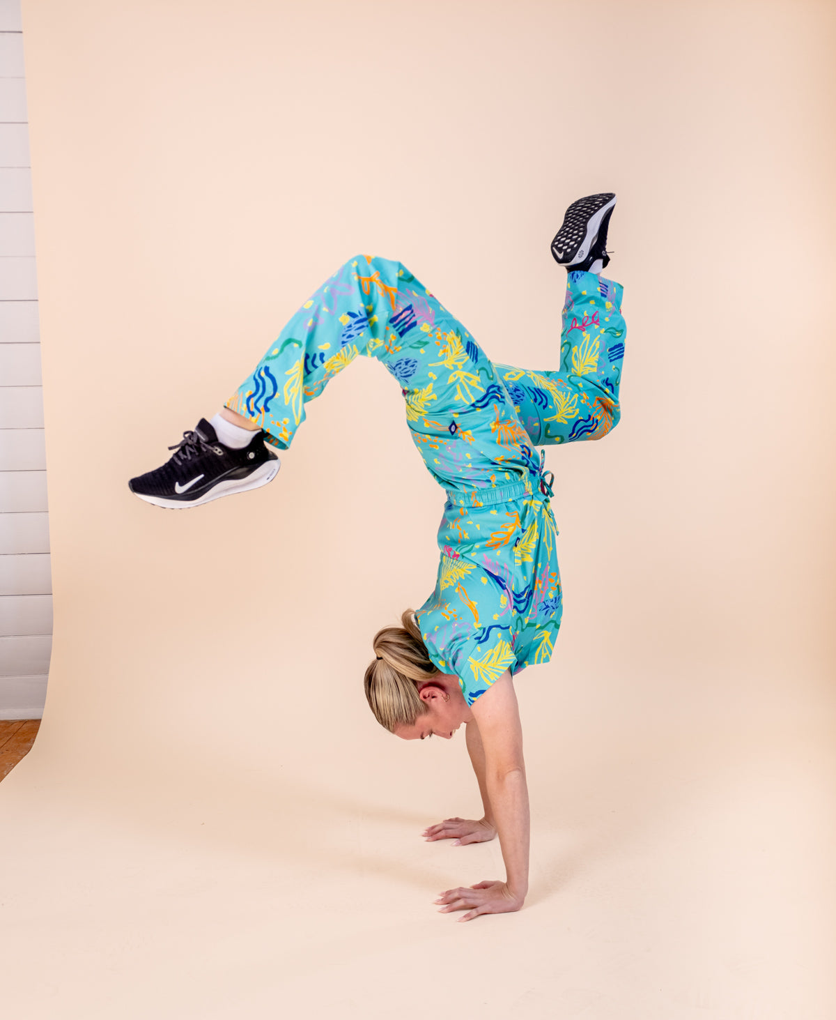 Rock Pool - Unisex Printed Scrub Top