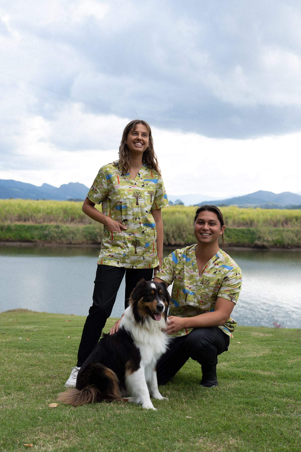 On The Farm - Unisex Printed Scrub Top
