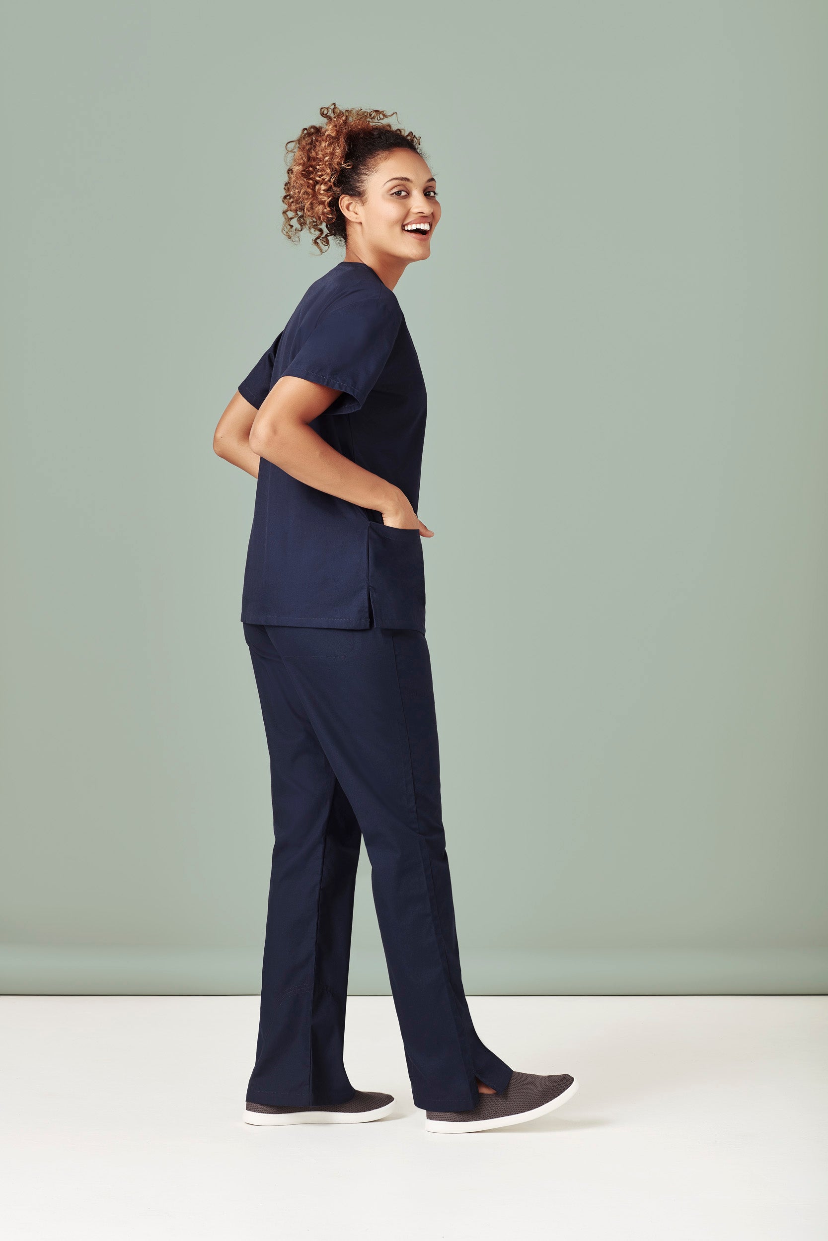 Women's Classic Bootleg Scrub Pant