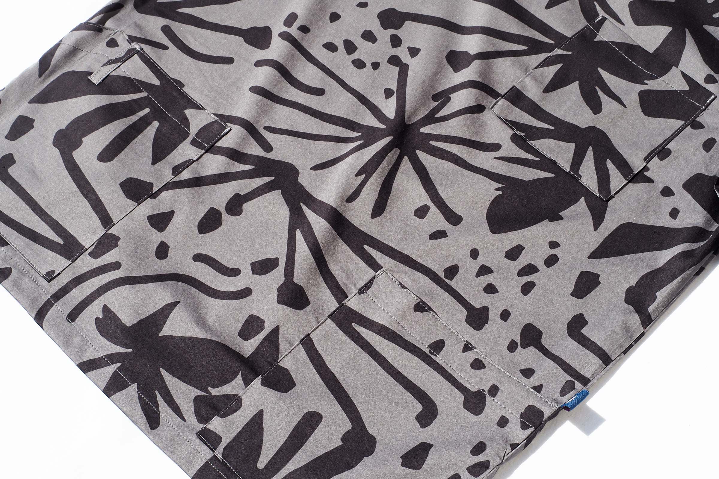 Storm Bush - Unisex Printed Scrub Top